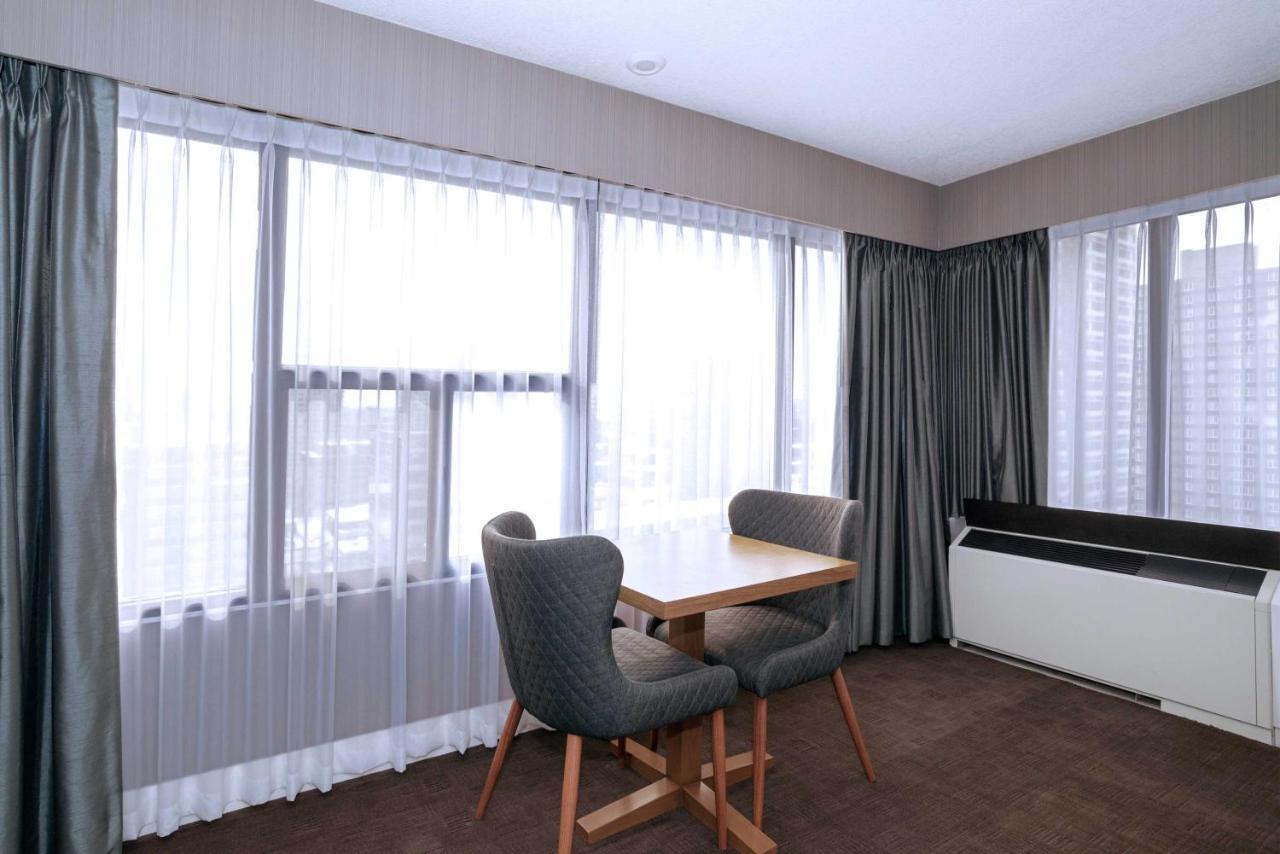 Sandman Signature Calgary Downtown Hotel Екстериор снимка