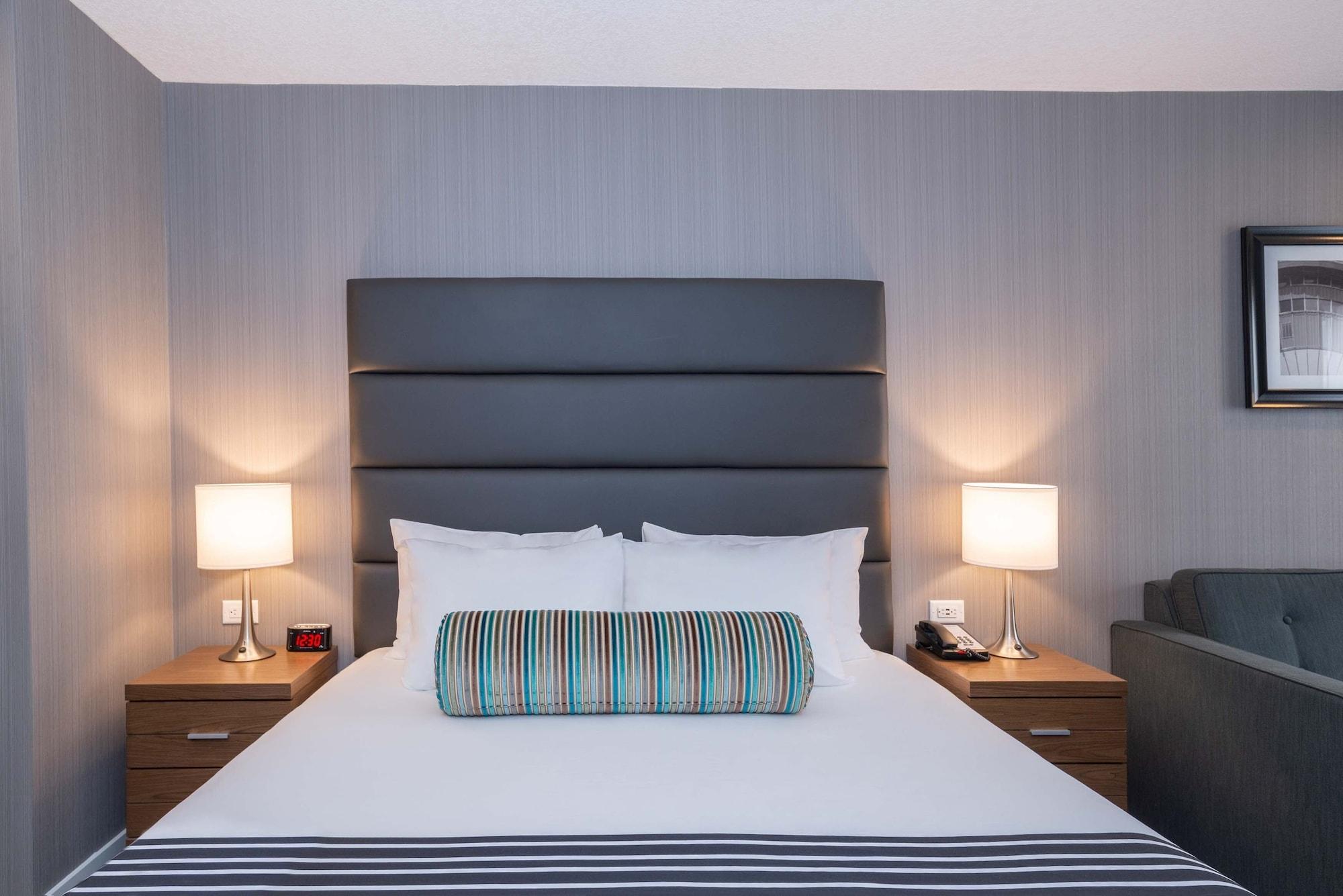 Sandman Signature Calgary Downtown Hotel Екстериор снимка