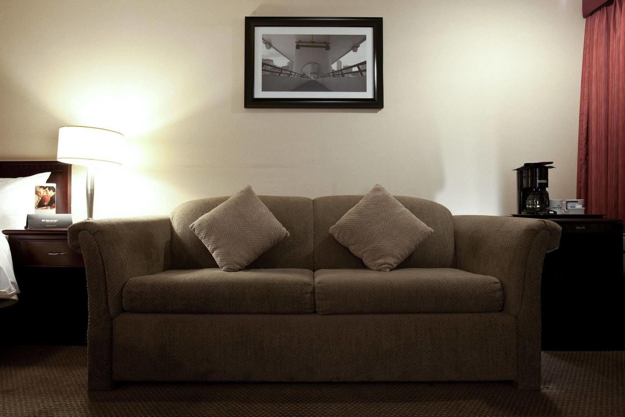 Sandman Signature Calgary Downtown Hotel Екстериор снимка